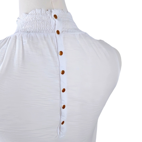 Nation LTD White Ruffle Neck Sleeveless Top Gold Snaps Fitted Size XS Girly - Picture 5 of 6
